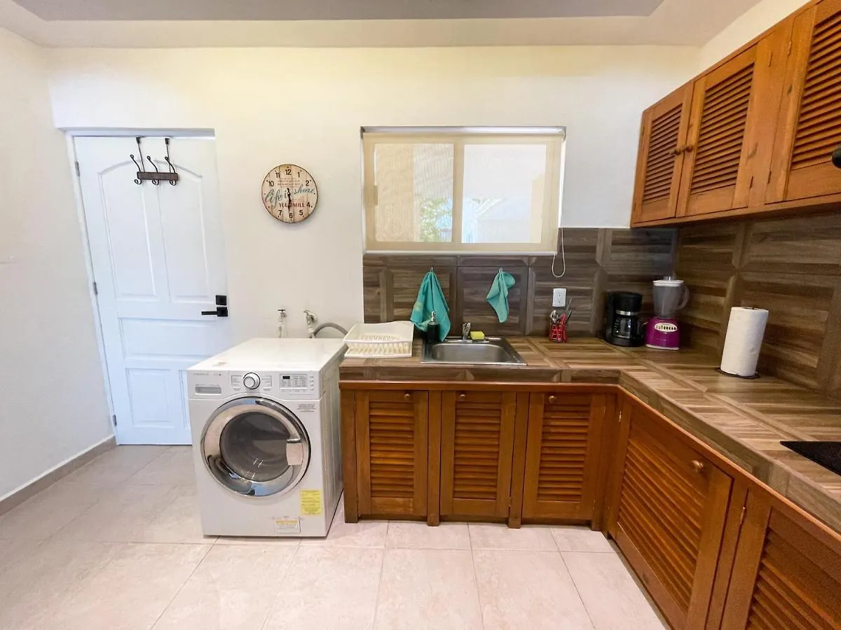 Simply Comfort Bright & Spacious 2Br 2Ba In Centro Pdc Playa del Carmen Apartment